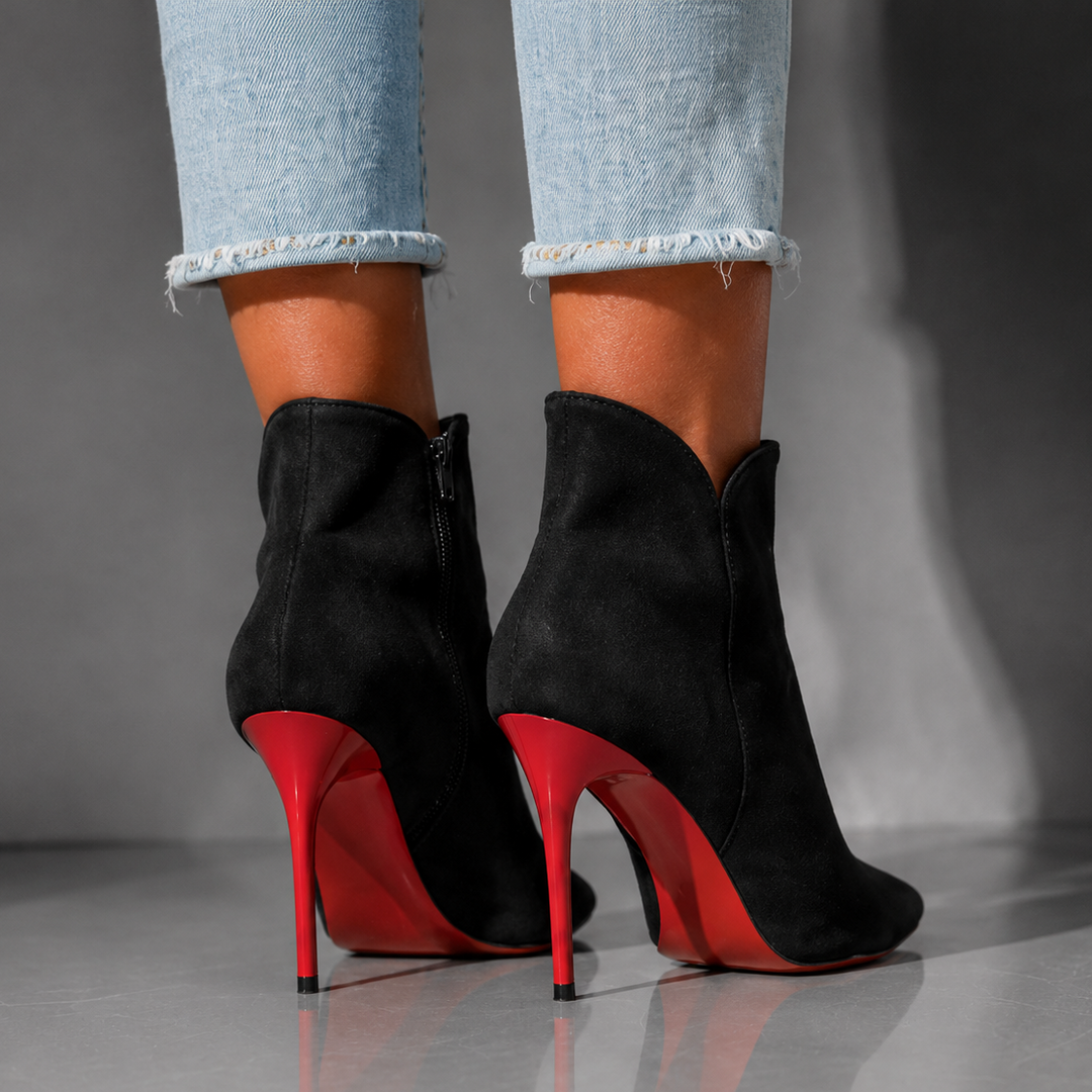 Camila | Women&