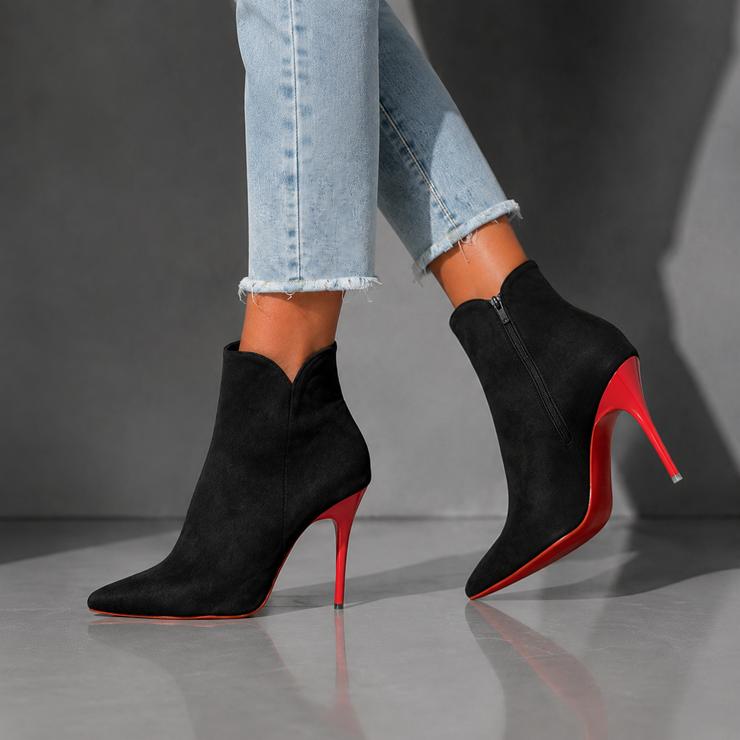 Camila | Women&