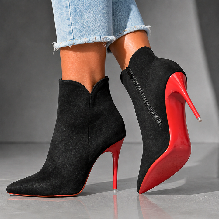 Camila | Women&