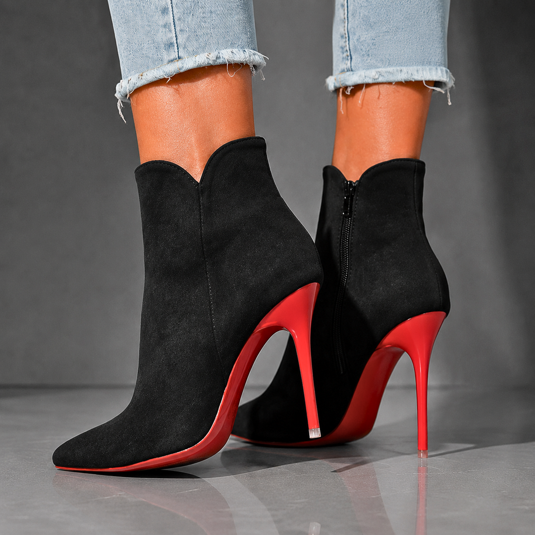 Camila | Women&