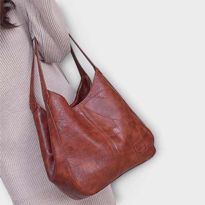 Freydis | Classic Shoulder Bag with Enduring Style