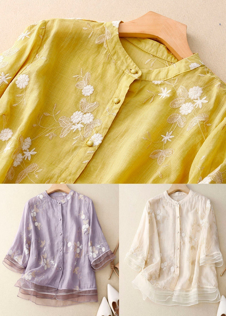 Juliana | Blouse with Floral Accents and Lightweight Fabric