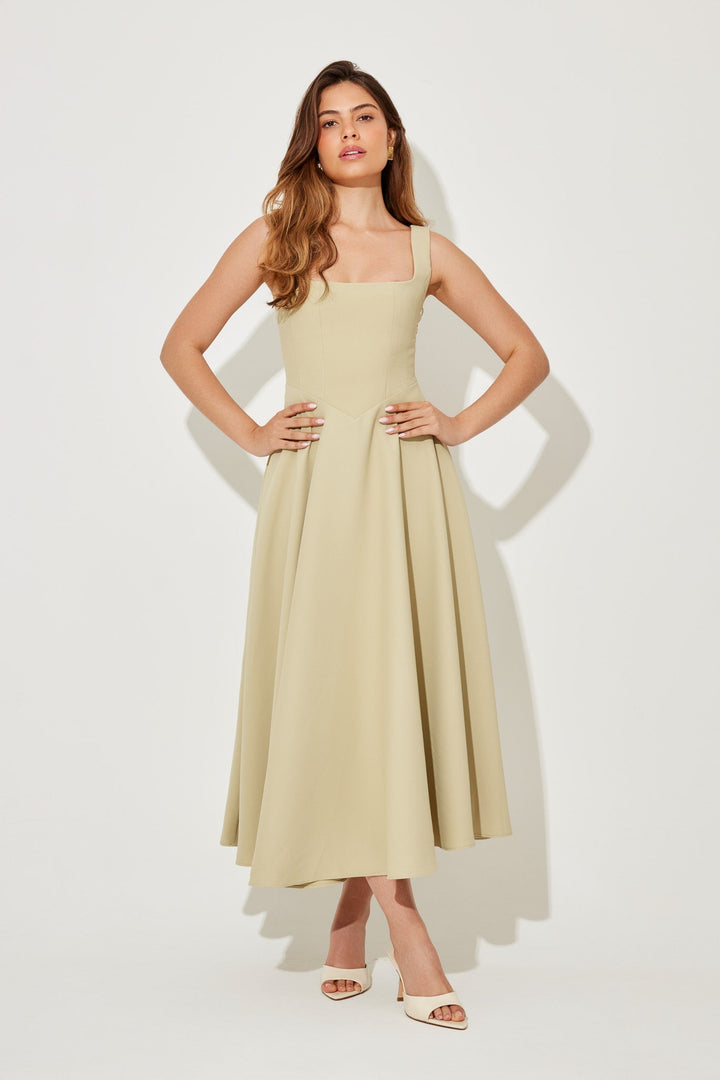 Angela | Timeless Flowy Midi Dress