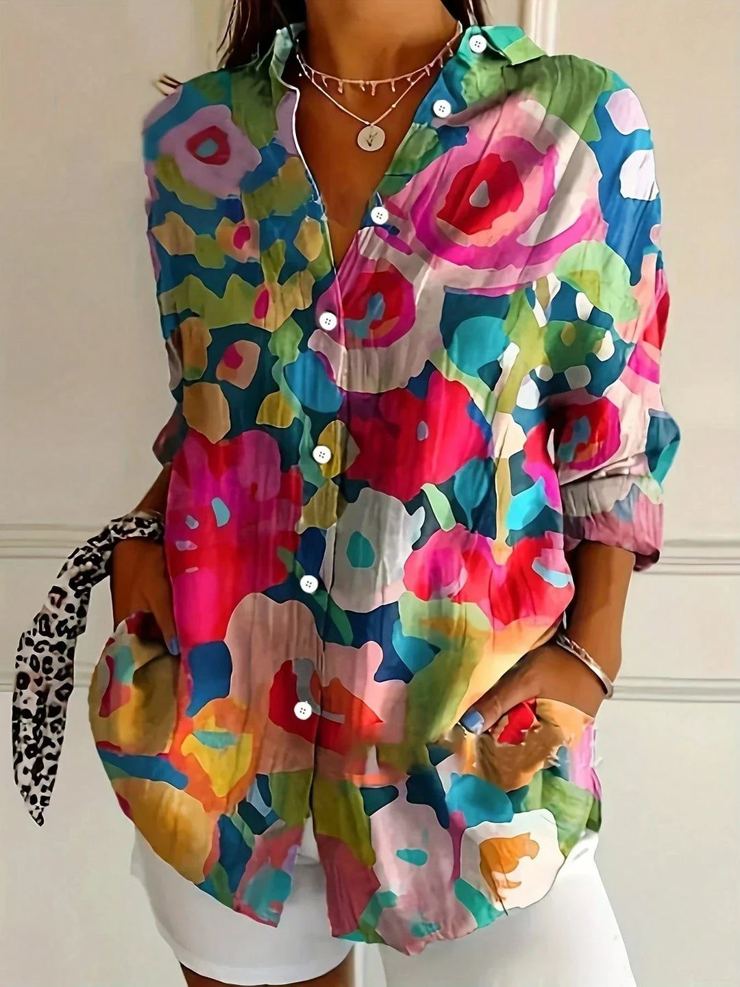 Sienna | Blouse with Playful Print and Lightweight Fabric