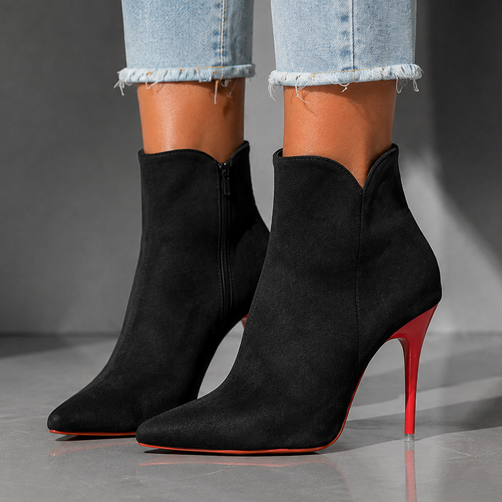Camila | Women&