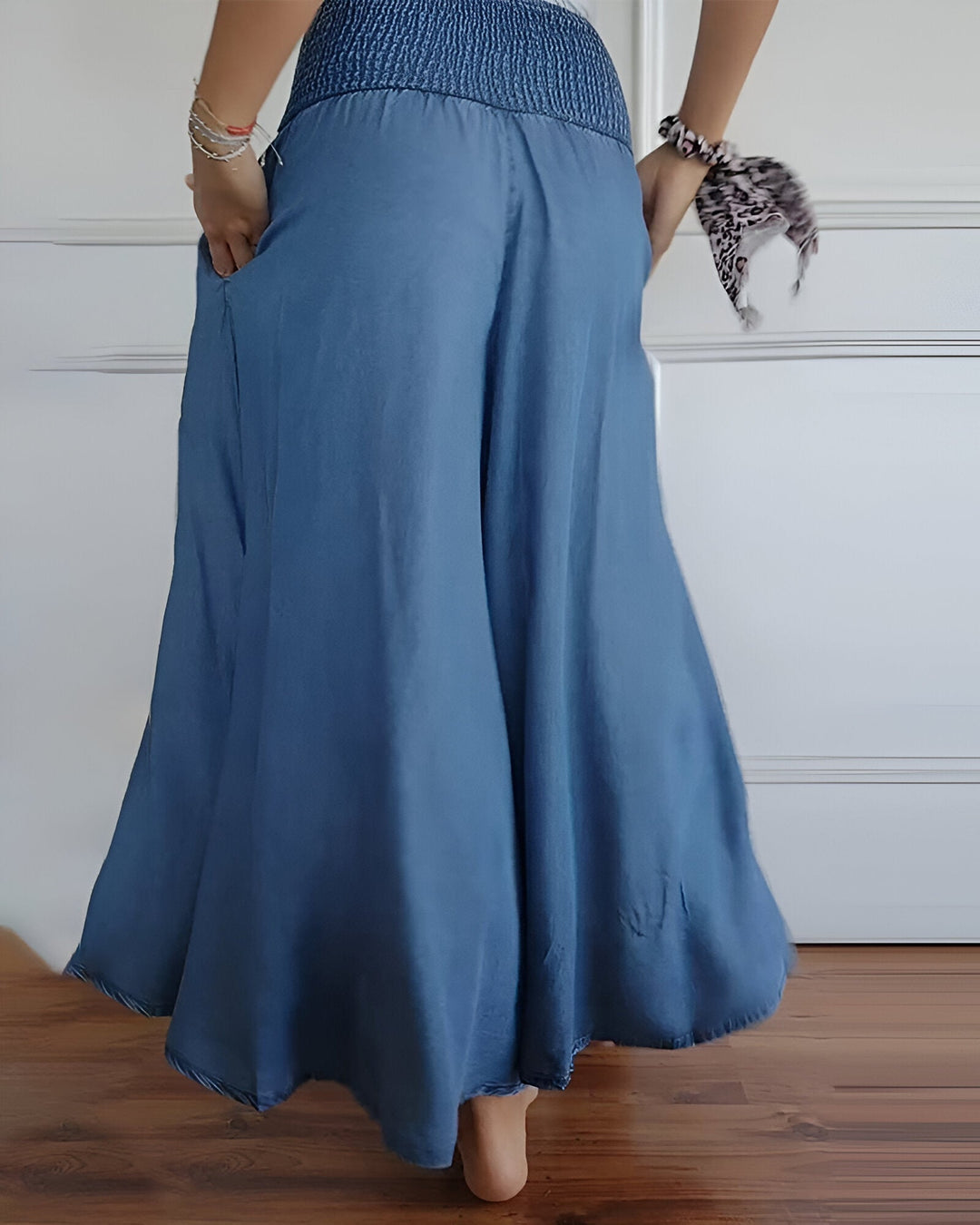 Nova | Trousers with Elasticated Waist and Relaxed Fit