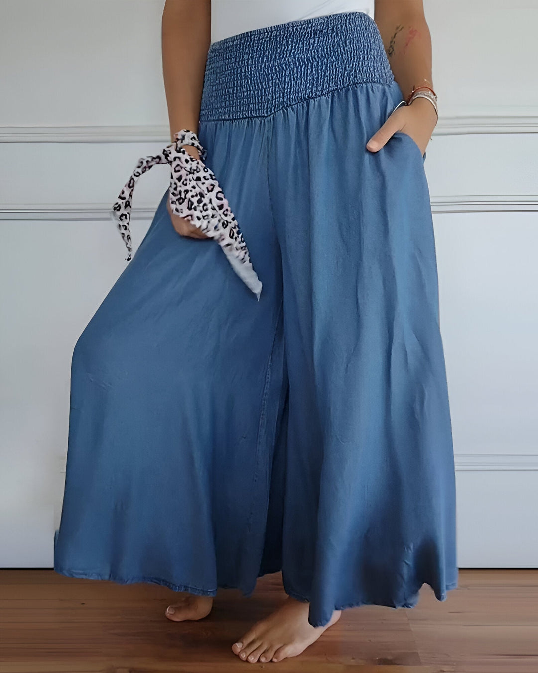 Nova | Trousers with Elasticated Waist and Relaxed Fit