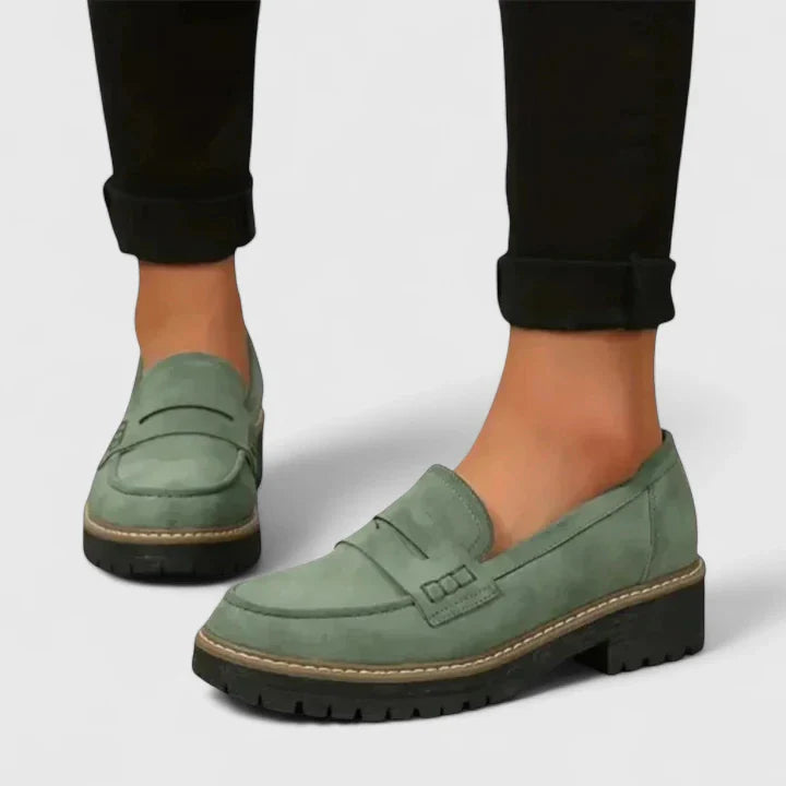 Caroline | Women&