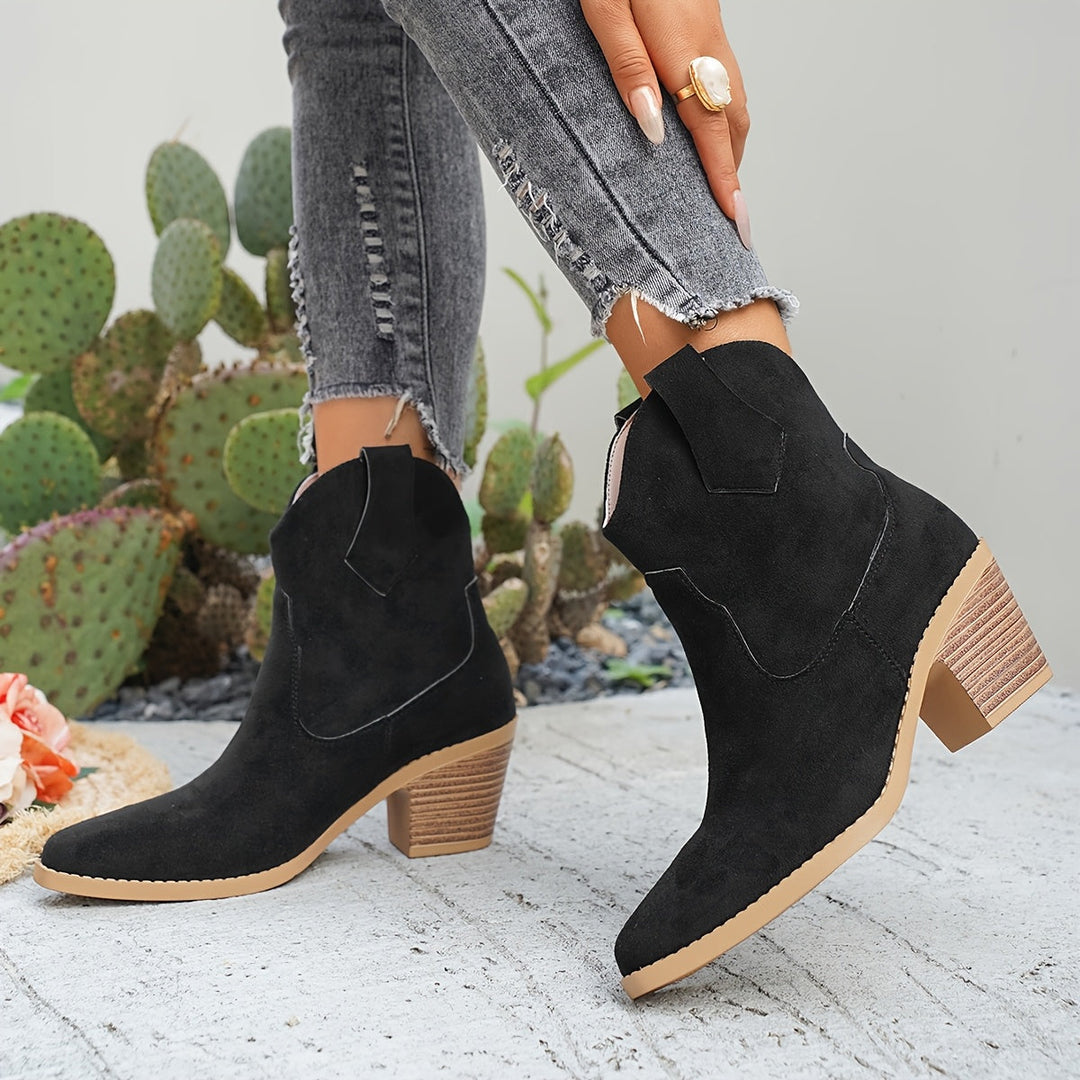Naomi | Women&
