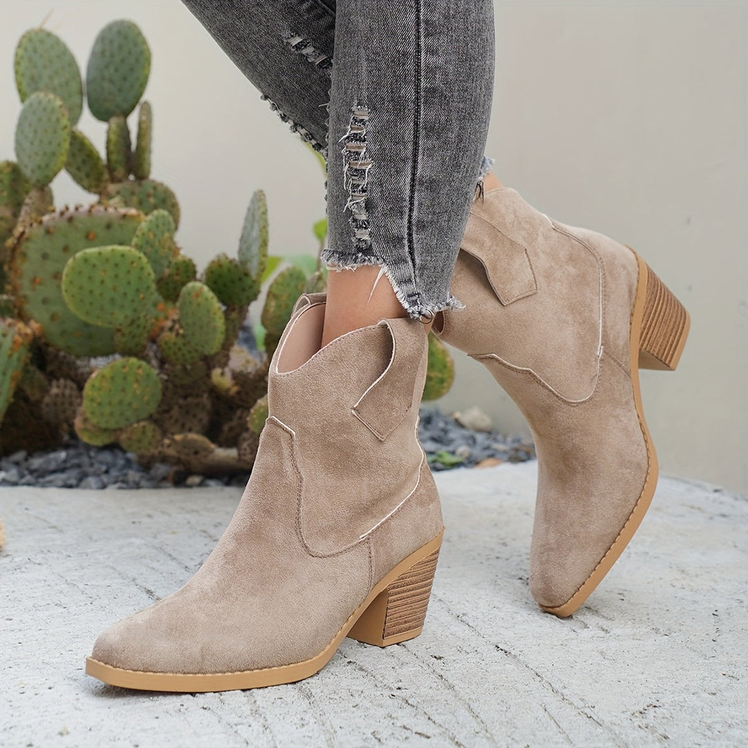 Naomi | Women&