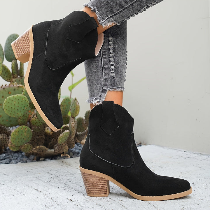 Naomi | Women&